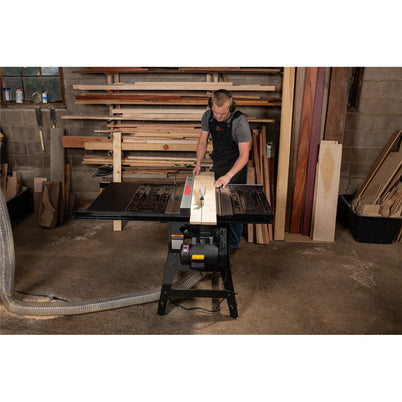 SawStop Contractor Saw with Premium 30" Fence